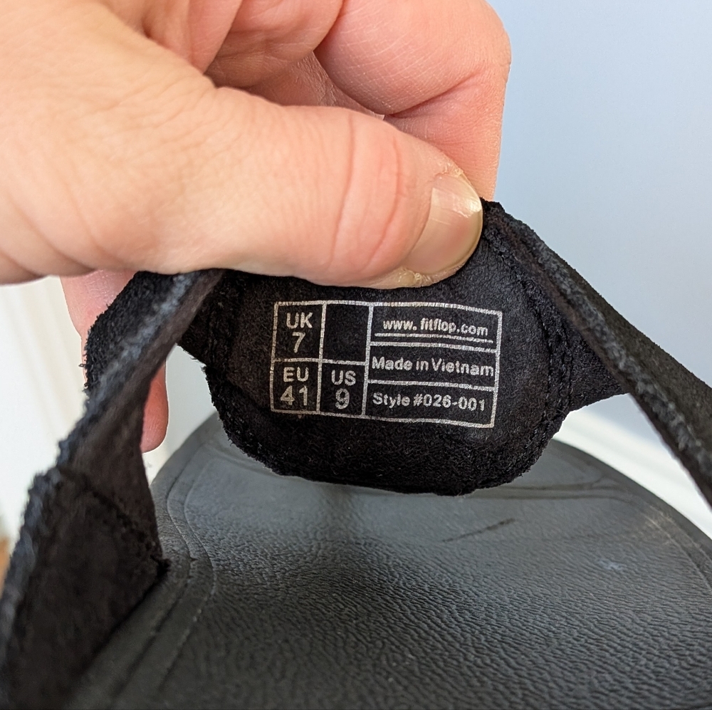 Fitflop Women's Black Oasis Thong Sandals Size 9 Wobbleboard - Picture 9 of 9